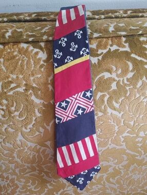 Vintage Patchwork Tie.  Carolyn Porter. Cotton And Linen. Americana.